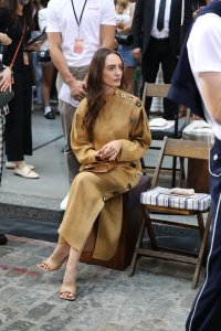 in the front row at Tory Burch  RTW Spring 2022