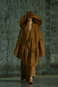 Uma Wang RTW Spring 2022