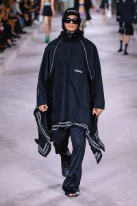Versace RTW Spring 2022