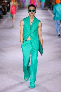 Versace RTW Spring 2022