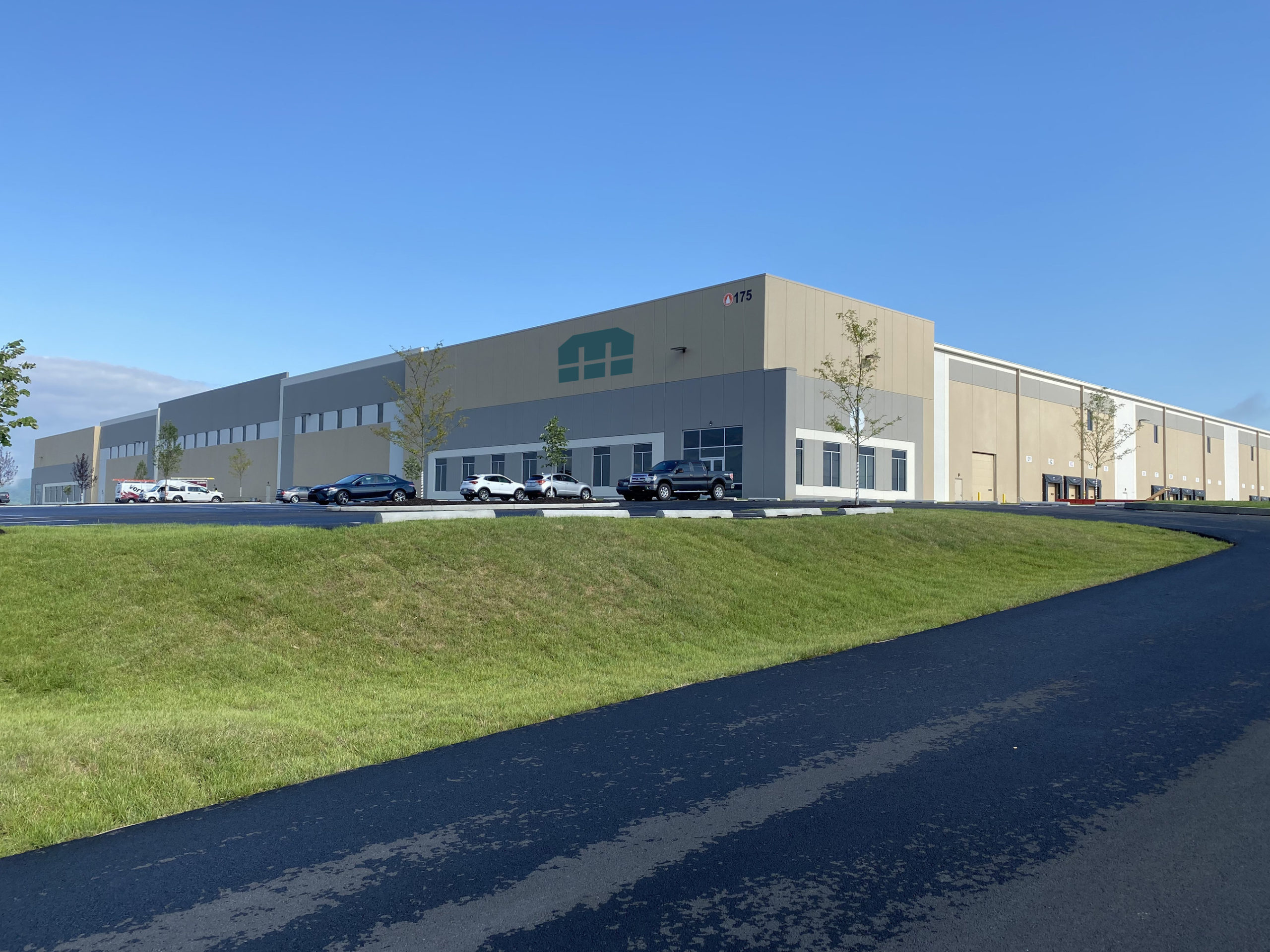 MasonHub's new East Coast fulfillment center in Wilkes-Barre, PA boasts 200,000 square feet of space within close proximity of New York City and the densely populated Northeast corridor. The facility triples MasonHub's capacity and enables two-day shipping to 90 percent of the U.S. MasonHub's West Coast facility and headquarters are in Los Angeles, CA.