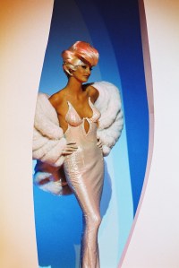 Linda Evangelista during the making of the "Too Funky" video directed by Thierry Mugler, Paris 1992