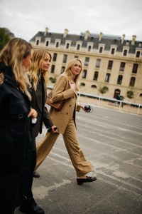Street Style at Paris Fashion Week Spring 2022