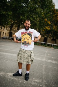 Street Style at Paris Fashion Week Spring 2022