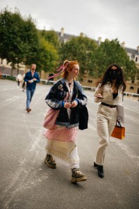 Street Style at Paris Fashion Week Spring 2022