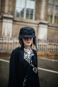 Street Style at Paris Fashion Week Spring 2022