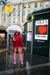 Street Style at Paris Fashion Week Spring 2022