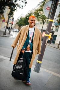 Street Style at Paris Fashion Week Spring 2022