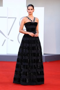 Sara Sampaio poses for photographers upon arrival at the premiere of the film 'Parallel Mothers' and the opening ceremony of the 78th edition of the Venice Film Festival in Venice, Italy, Wednesday, Sep, 1, 2021. (Photo by Joel C Ryan/Invision/AP)