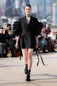 Alexander McQueen RTW Spring 2022