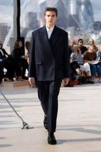 Alexander McQueen RTW Spring 2022