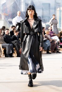 Alexander McQueen RTW Spring 2022