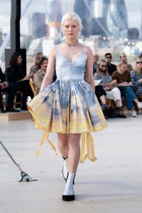Alexander McQueen RTW Spring 2022