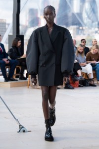 Alexander McQueen RTW Spring 2022