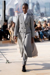 Alexander McQueen RTW Spring 2022