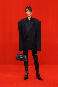 Balenciaga RTW Spring 2022