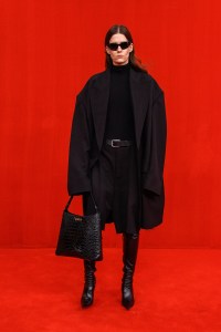 Balenciaga RTW Spring 2022
