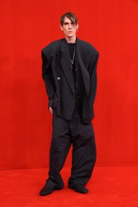 Balenciaga RTW Spring 2022