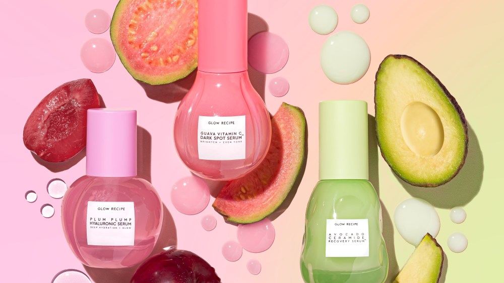 Glow Recipe tops the list of indie skin care brands by brand vitality score (VIT), Traackr's proprietary metric to measure a brand's social media impact and reach.