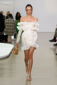 Giambattista Valli RTW Spring 2022