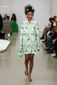 Giambattista Valli RTW Spring 2022