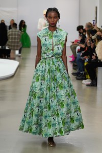 Giambattista Valli RTW Spring 2022