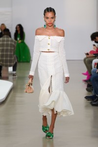 Giambattista Valli RTW Spring 2022