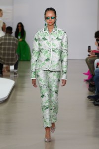 Giambattista Valli RTW Spring 2022