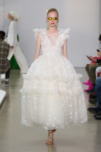 Giambattista Valli RTW Spring 2022