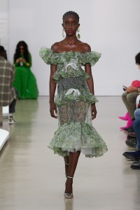 Giambattista Valli RTW Spring 2022