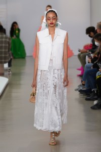 Giambattista Valli RTW Spring 2022
