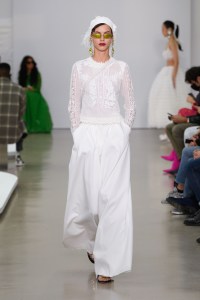 Giambattista Valli RTW Spring 2022