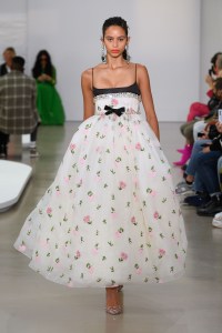 Giambattista Valli RTW Spring 2022