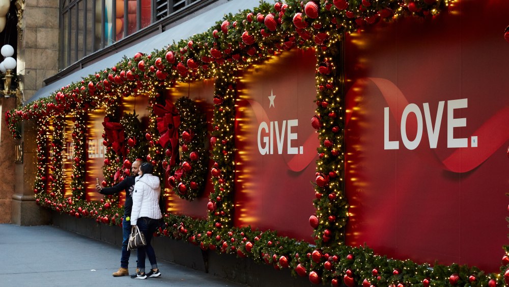 Holiday shoppers in NYC.