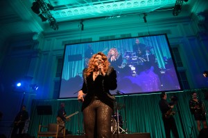 Gloria Gaynor