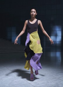 Issey Miyake RTW Spring 2022