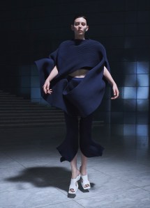 Issey Miyake RTW Spring 2022