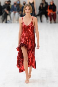 Loewe RTW Spring 2022