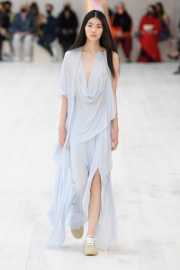 Loewe RTW Spring 2022