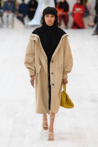 Loewe RTW Spring 2022
