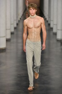 Ludovic de Saint Sernin RTW Spring 2022