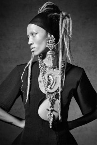 Schiaparelli RTW Spring 2022