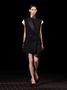 Sacai RTW Spring 2022