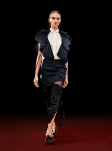 Sacai RTW Spring 2022