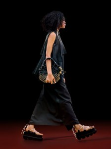 Sacai RTW Spring 2022