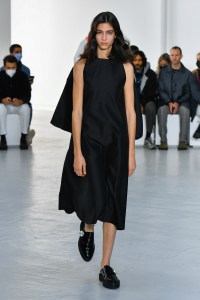 Shang Xia RTW Spring 2022