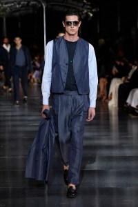 All the Looks from Giorgio Armani Show in Dubai