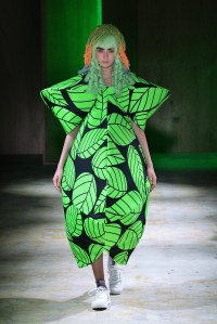 Comme des Garons RTW Spring 2022