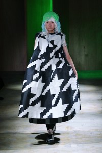 Comme des Garons RTW Spring 2022