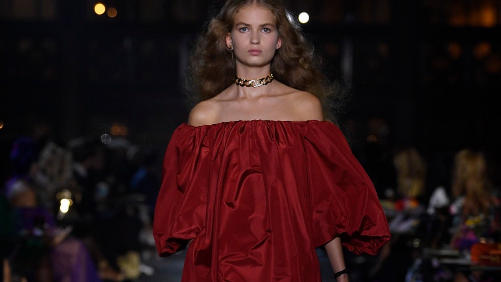 Valentino RTW Spring 2022